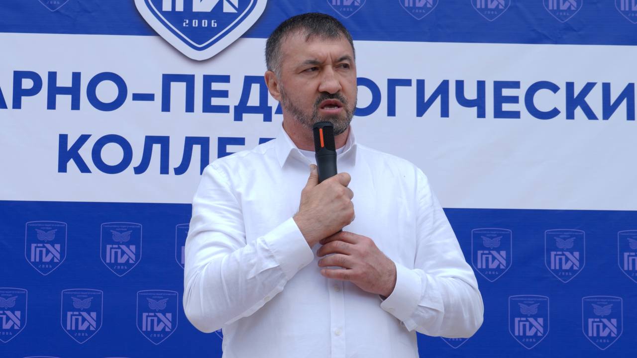 1 сентября в Гуманитарно-педагогическом колледже прошло торжественное мероприятие, посвящённое Дню знаний и началу учебного года.