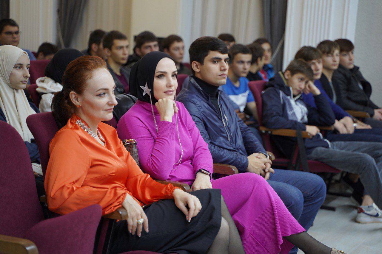 «Диалог на равных»