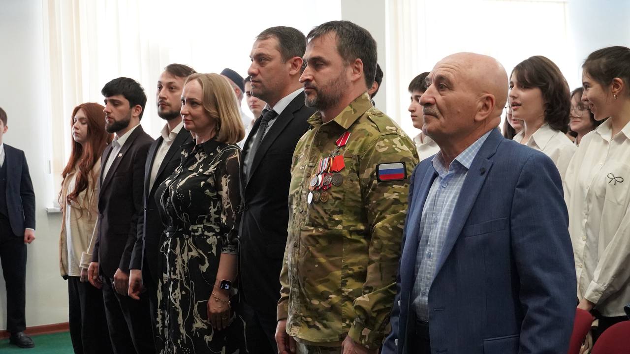 Накануне в Гуманитарно-педагогическом колледже совместно с Молодёжным парламентом при Собрании депутатов городского округа «город Махачкала» прошёл ко...