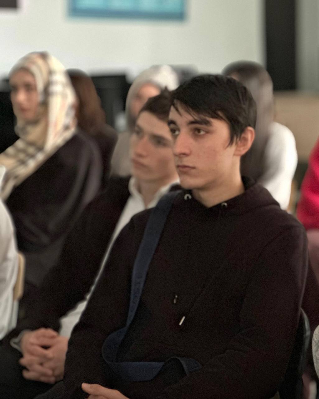 В Гуманитарно-педагогическом колледже сегодня прошел организованный просмотр документально-художественного фильма «Анатомия подвига. Полицейские истор...