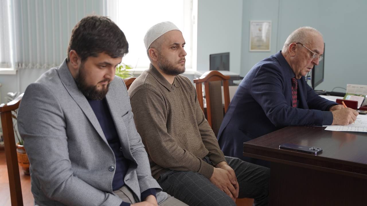 В колледже прошло еженедельное совещание директора с АУП