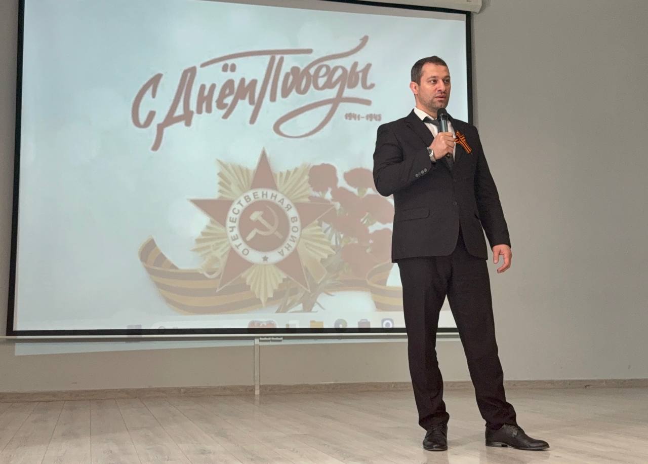 В рамках проекта «Диалог с героями» директор Гуманитарно-педагогического колледжа Шафиев Мурад Магомедович