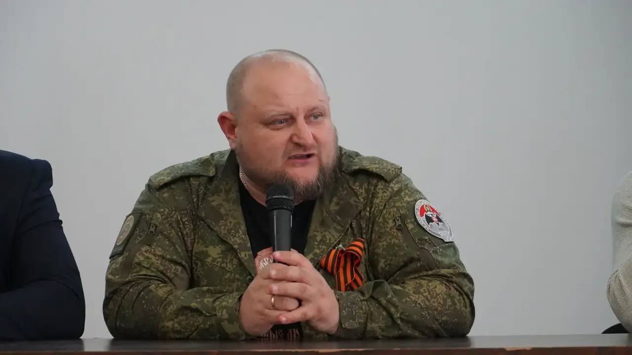 В стенах гуманитарно-педагогического колледжа в преддверии Дня Победы прошла встреча в рамках федерального проекта «Диалоги с героями».